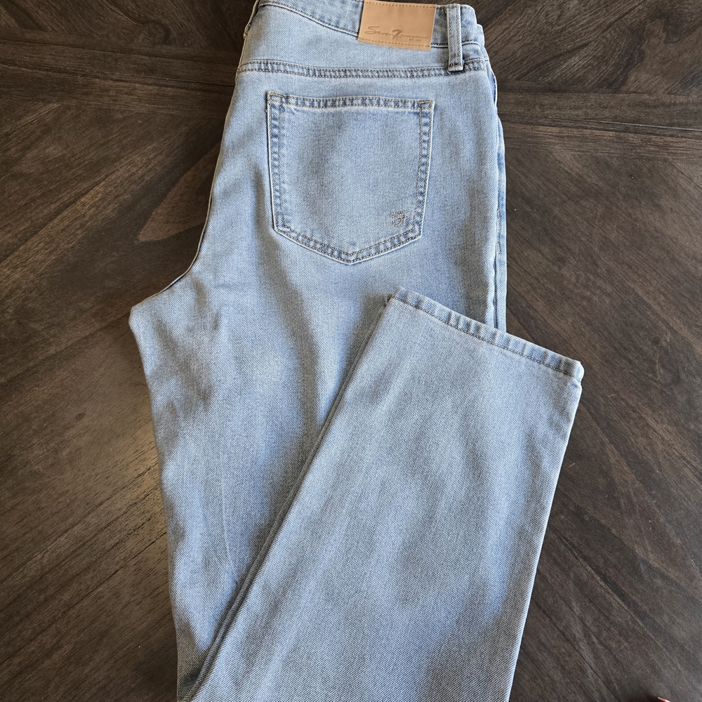 7 For All Mankind Light Blue Straight Leg Jeans - Picture 2 of 8